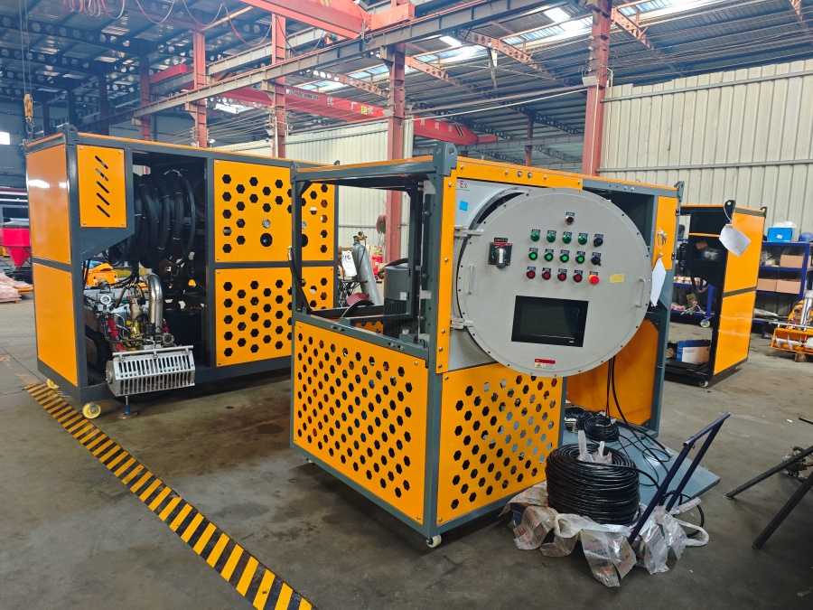 清淤机器人装配现场(25)